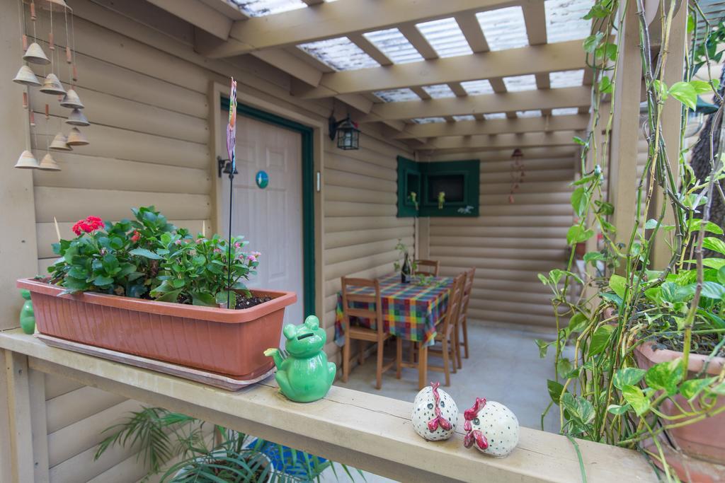 Leyad Hashmura Lodging Yesod Hamaala Exterior photo